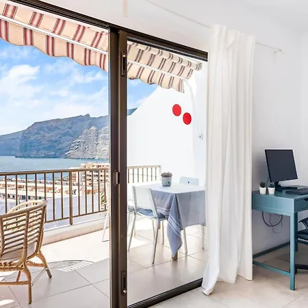 Apartmán Quiet And Cozy Workation Place Near The Town Center With Cliffs And Ocean View